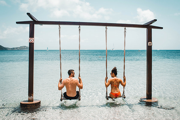 Туристическая фирма организует отдых для пары Туристическая фирма