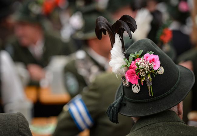 oktoberfest-dress-GETTY-TRAVEL.jpg